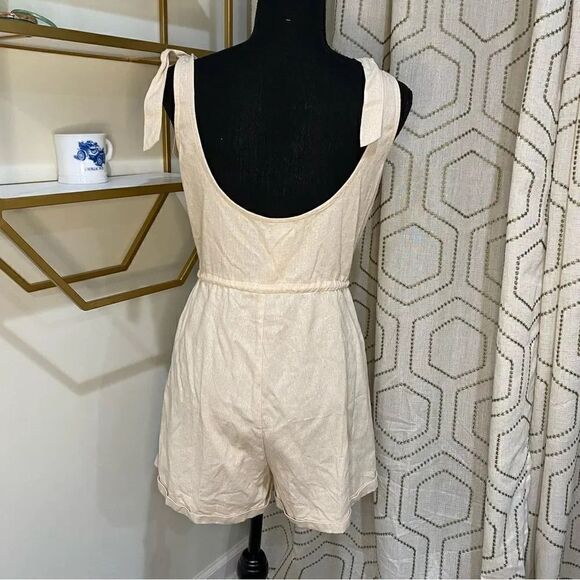 Linen blend sleeveless romper with tie waist Size S - Picture 6 of 8